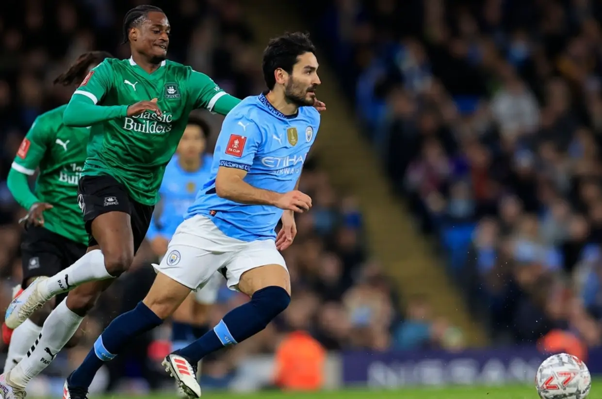 包含西甲今夜走向成谜，曼城战术微调，赛场秩序良好，训练强度明显提升的词条-开云娱乐